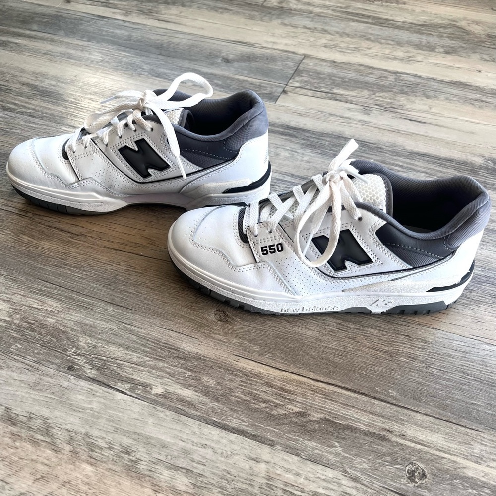 New Balance 550 white grey dark